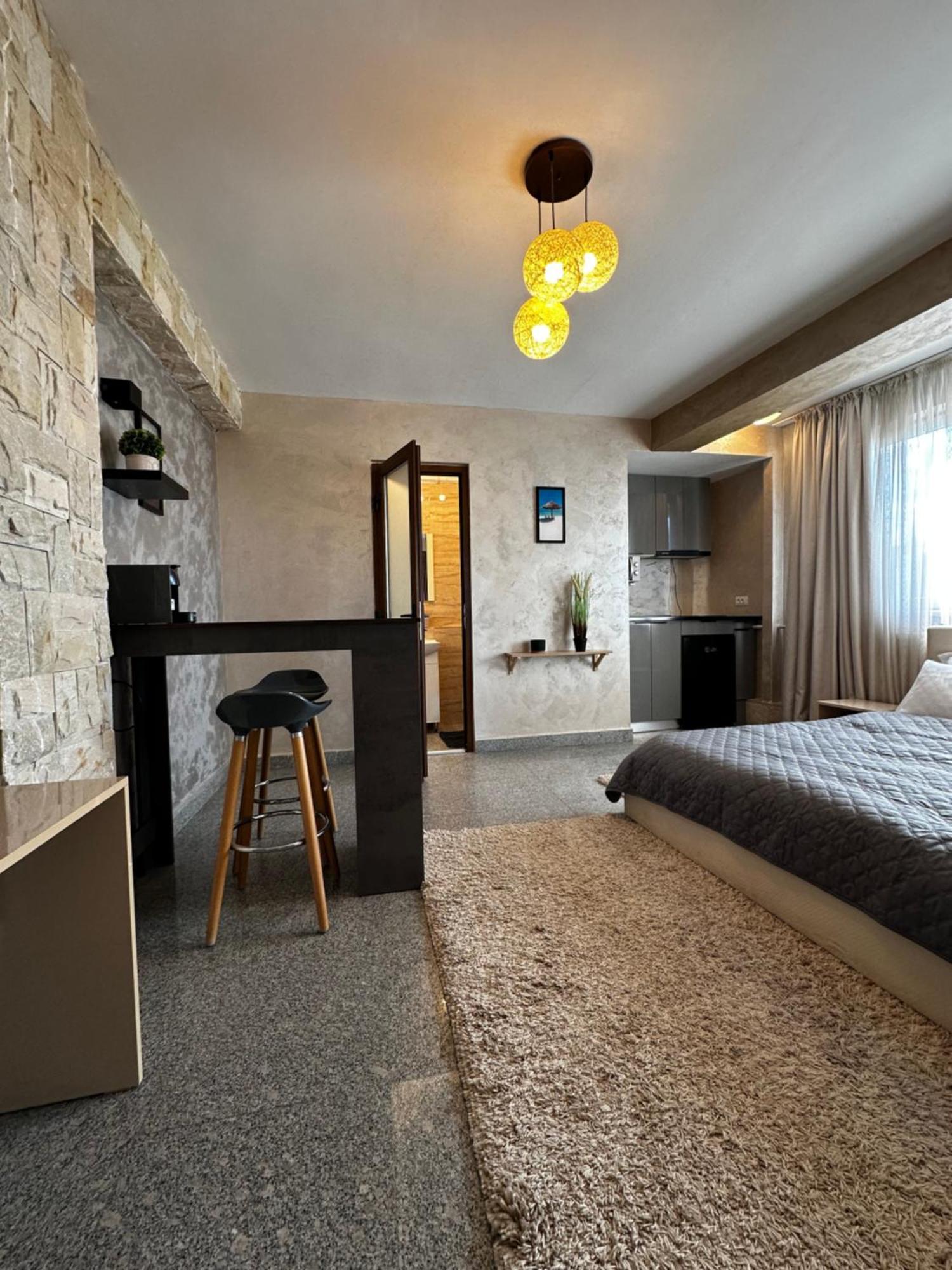Central Residence Констанца Экстерьер фото